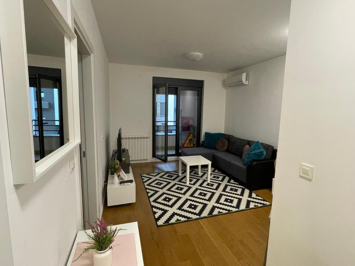 Neva Apartment Belgrad